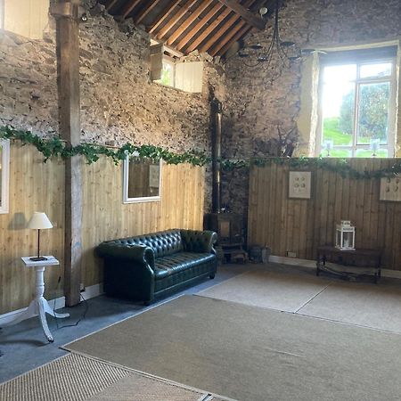 Penbedw Uchaf Estate - Rural Retreats, Tennis Mold Exteriör bild